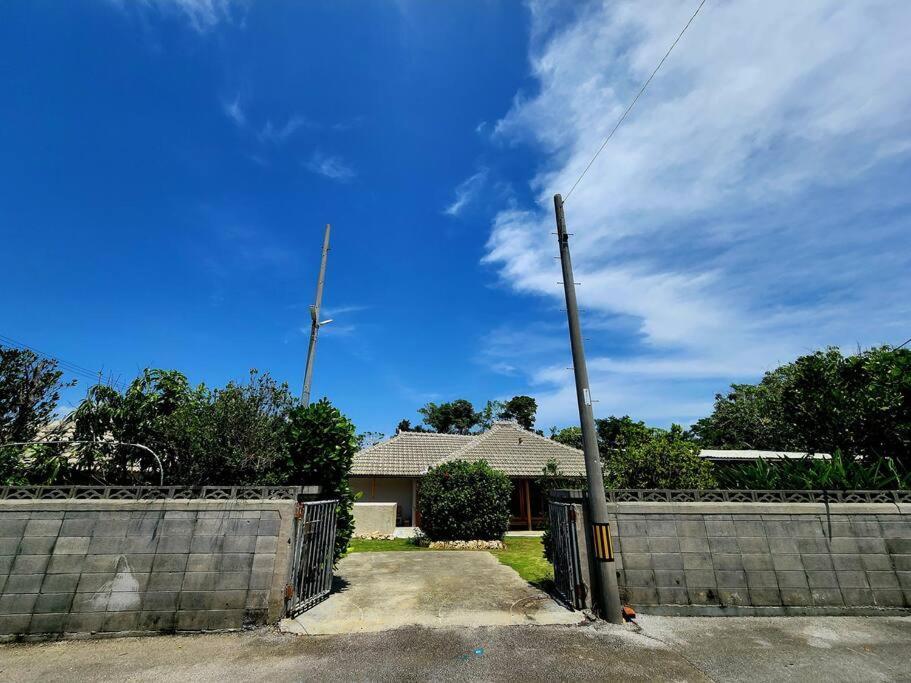 Appartamento 琉球古民家 蒼 Motobu Esterno foto